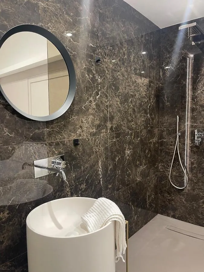 Gravina 5 Apartment Naples 0*,
